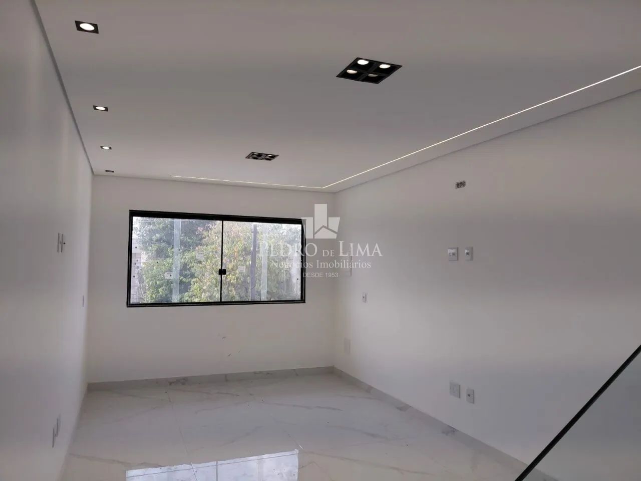 Sobrado novo na Vila Granada - Penha