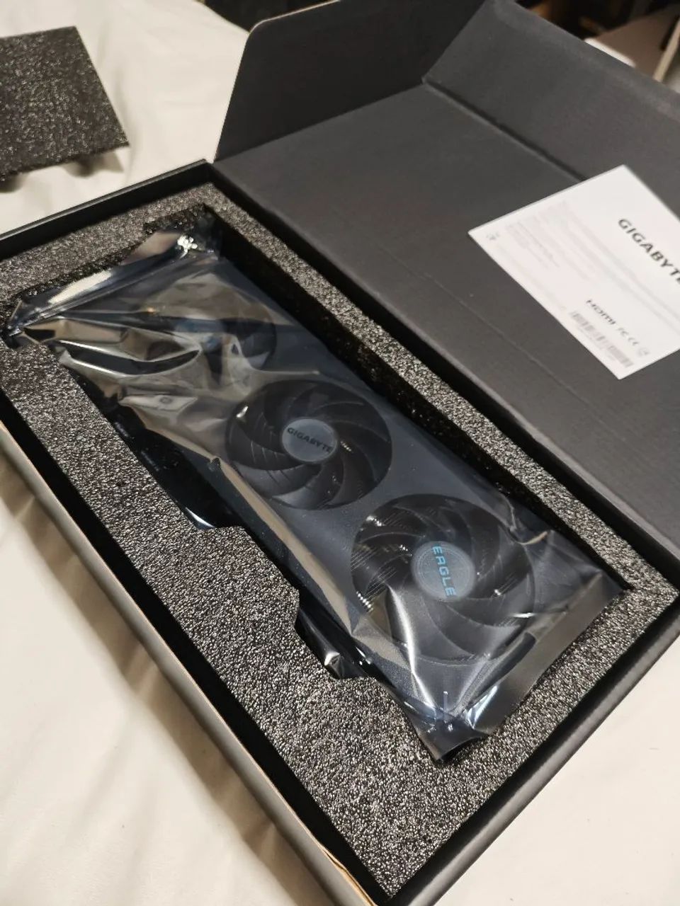 RTX 5060 8GB Gigabyte Eagle OC - NOVA - Foto 2