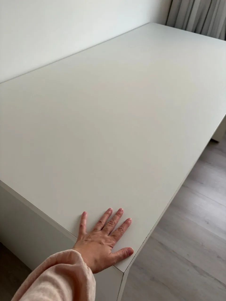 Mesa de escritório branca - Foto 5