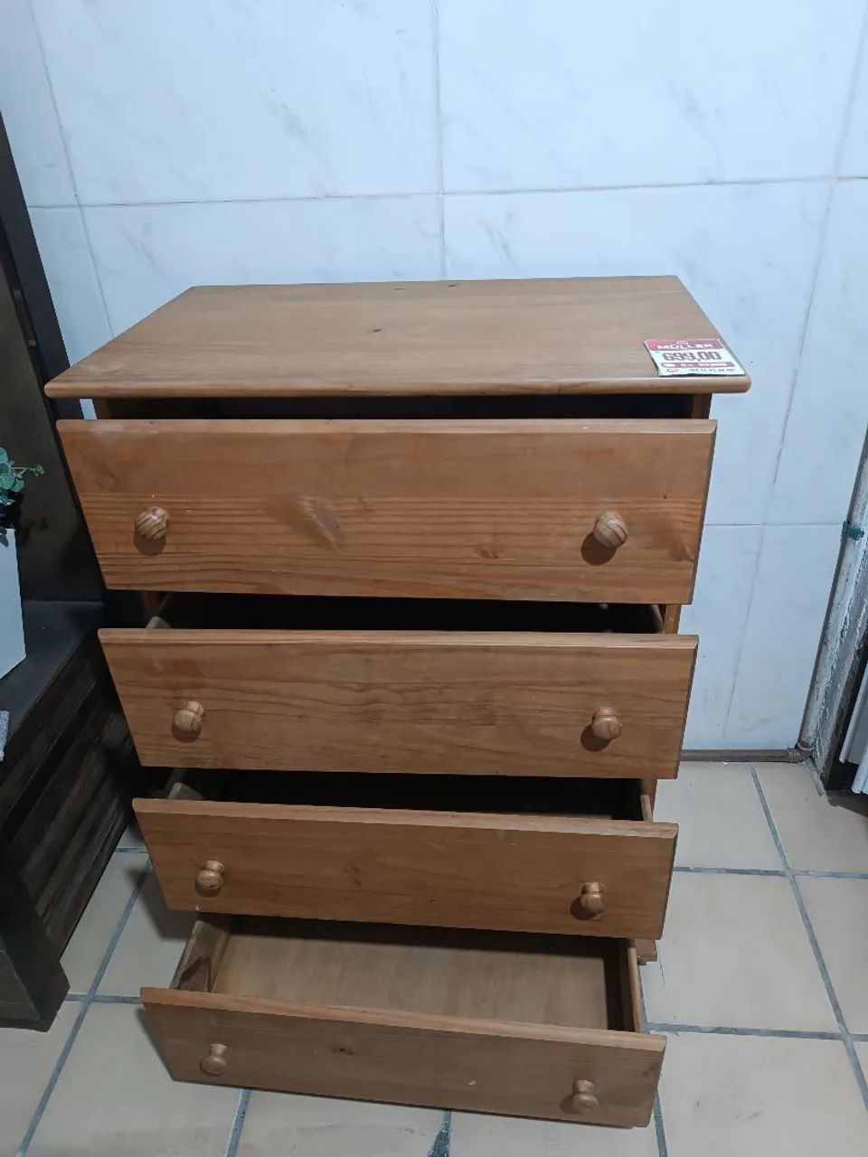 Cômoda de Madeira com 4gavetas  - Foto 3