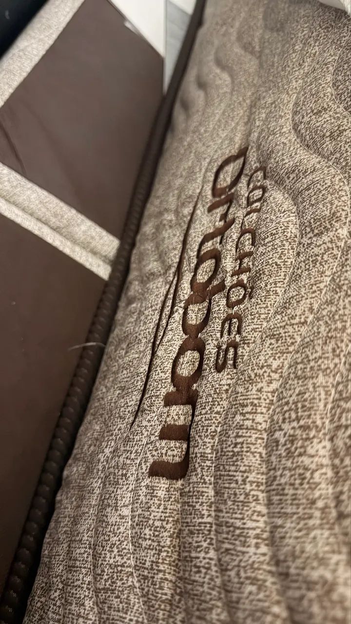 Cama box + colchão Ortob0m Queen Size