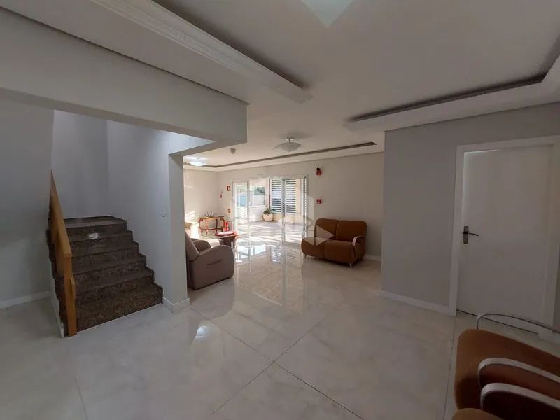Casa para alugar 4 Quartos (1 Suíte), Escritório, 3 Vagas e 500m² - Itaguaçu, Florianópoli - Foto 5