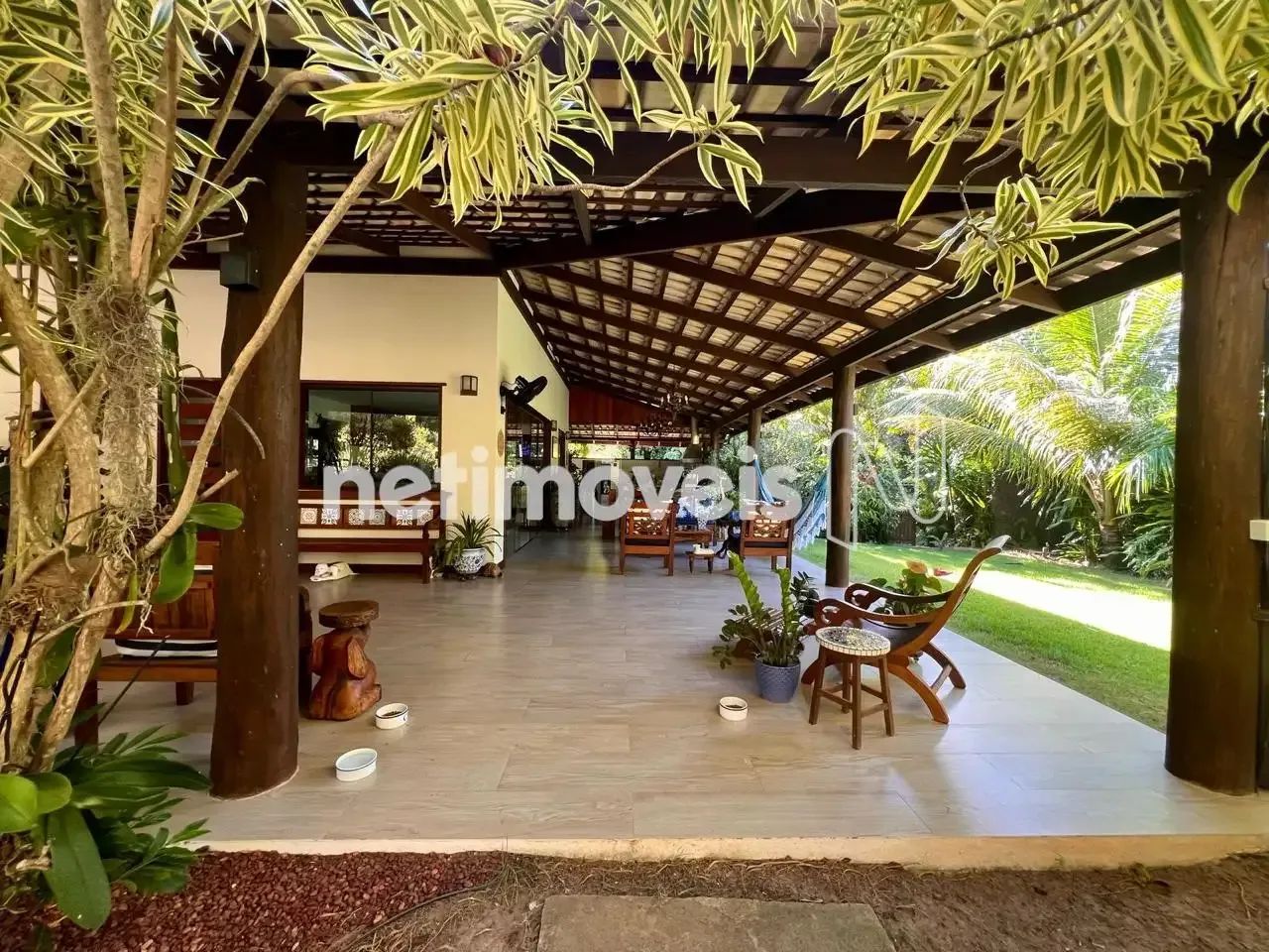 Casa com 4 suítes e amplo terreno - Foto 4