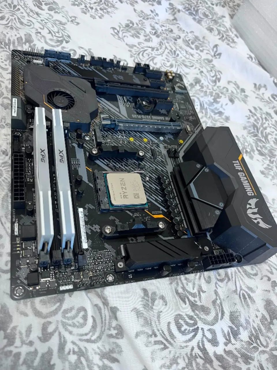 Placa-mãe ASUS TUF Gaming X570-Plus ? AM4 - Foto 2