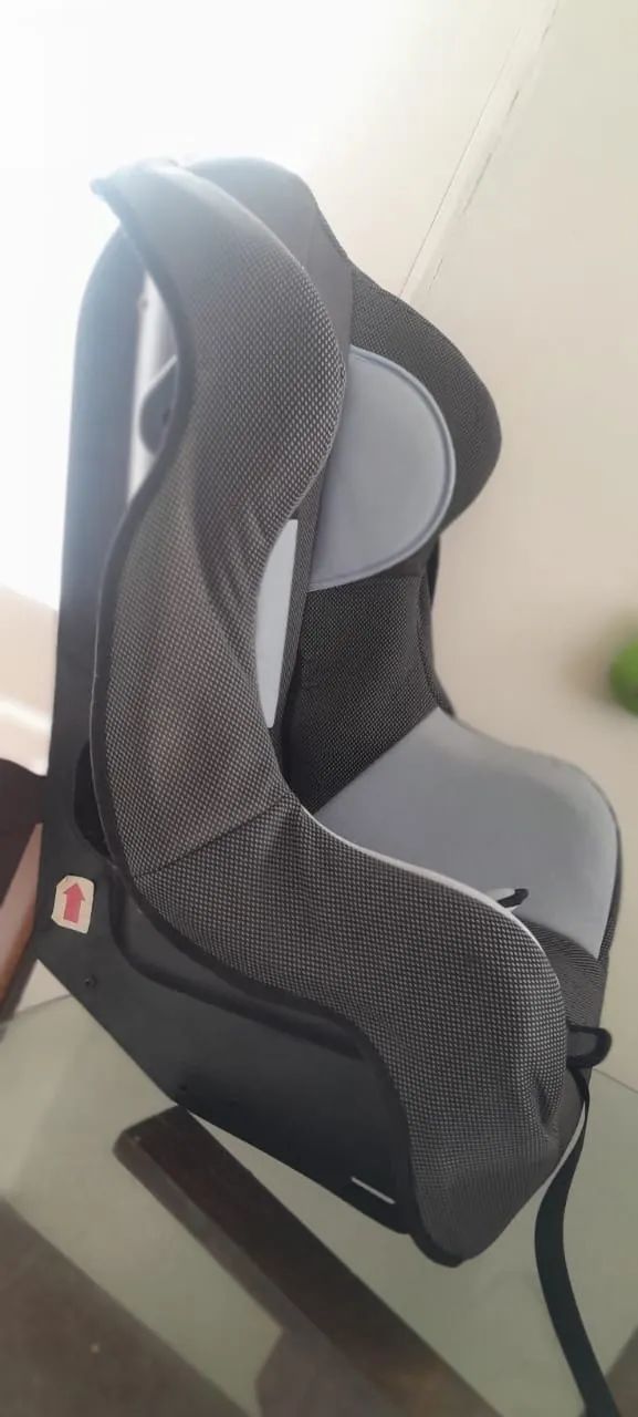 Cadeirinha para Carro - R$ 190,00