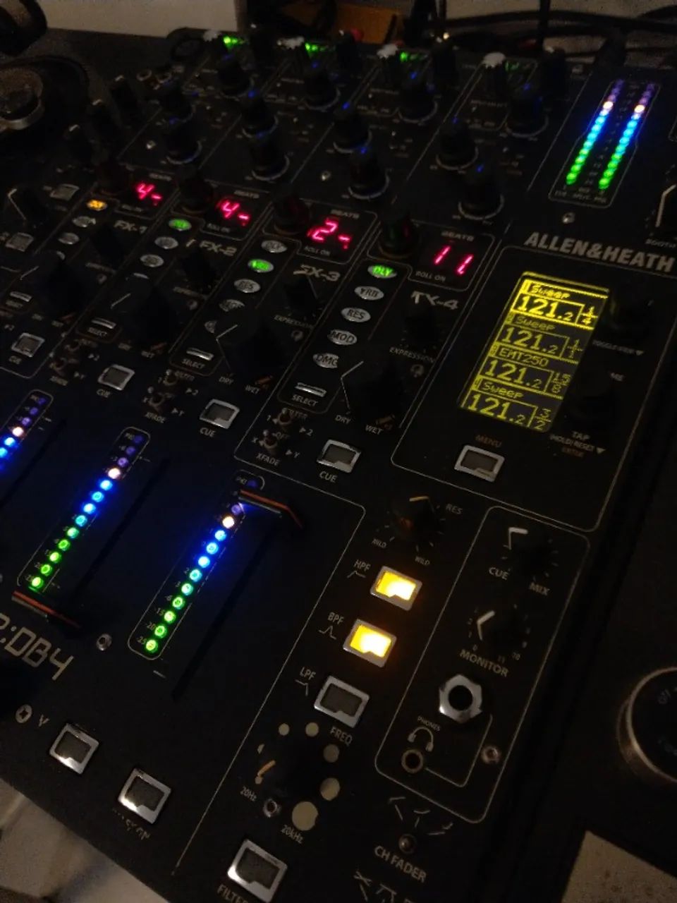 Mixer Allen & Heath Xone DB4 - Foto 2