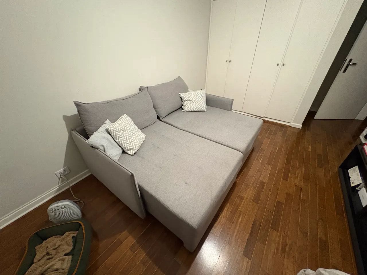 Sofá-Cama queen size retrátil cinza de linho482680359050946563