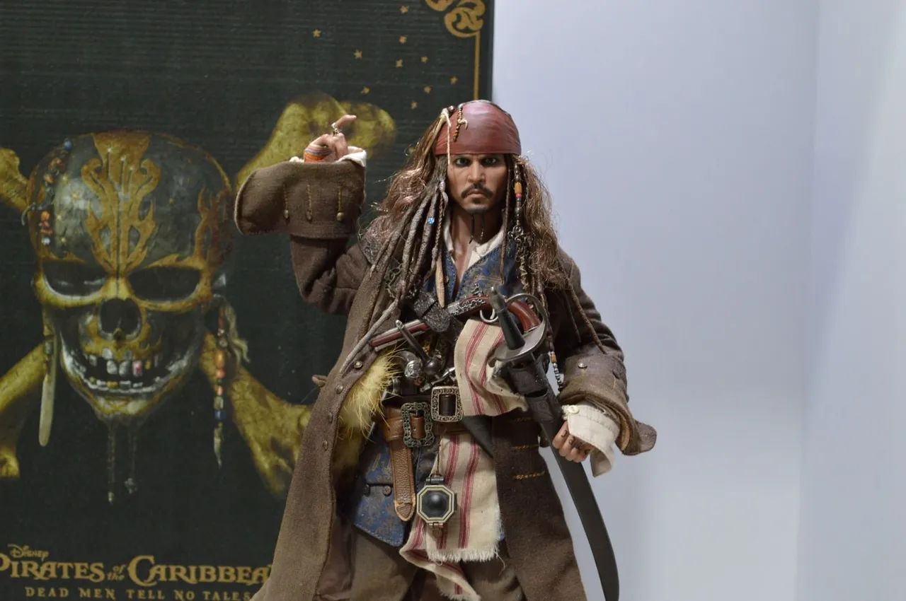 Jack Sparrow DX 15 Hot Toys 1/6 - Foto 2