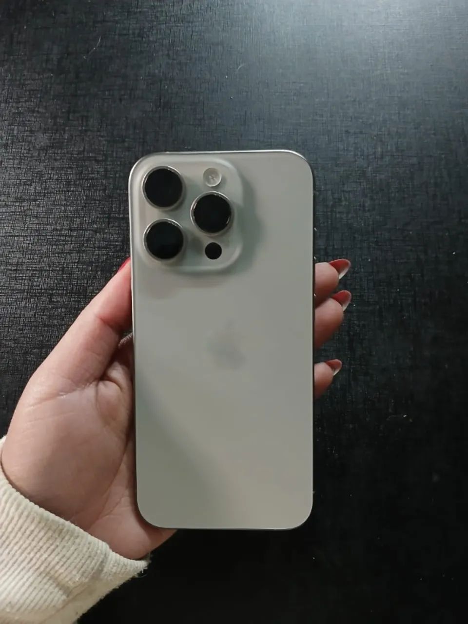iPhone 15 pro - titânio  - Foto 3