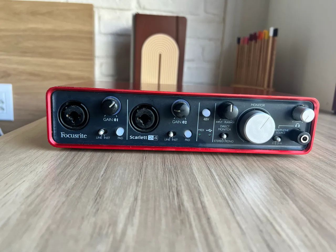 interface Focusrite Scarlett 214 - Foto 2