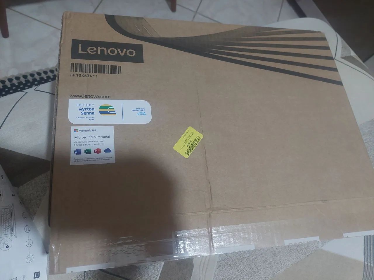 Vendo notebook Lenovo pouco tempo de uso