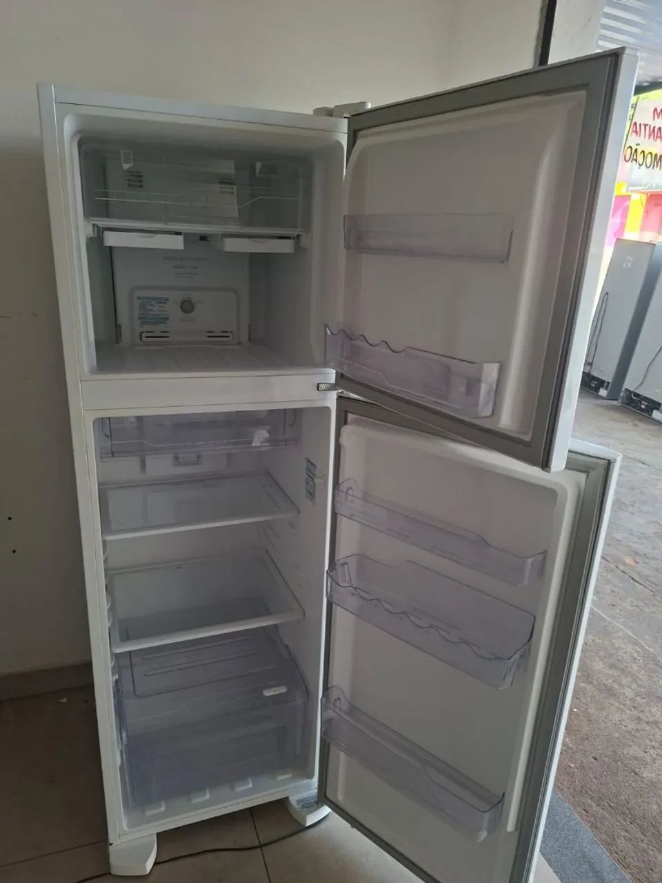 Vendo geladeira  - Foto 3