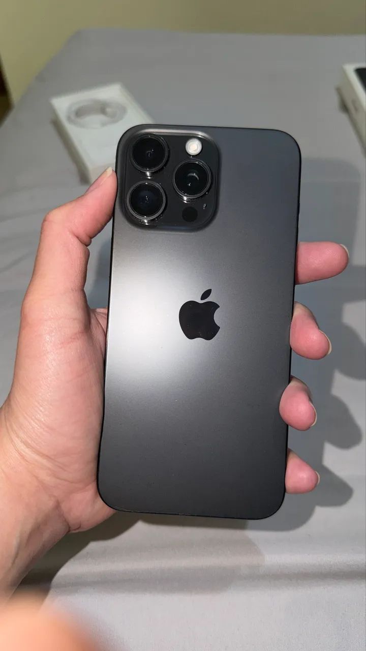 iPhone 15 Pro max - Foto 3