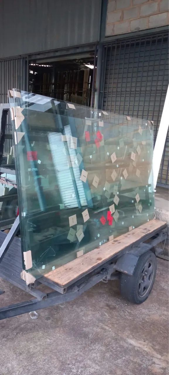 Transporte frete de vidros e espelhos 