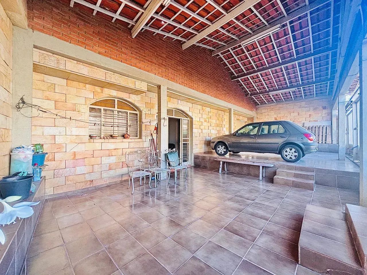 Casa com 267mts, 4 quartos, sendo 2 suítes, 4B, 2 vagas. - Foto 2
