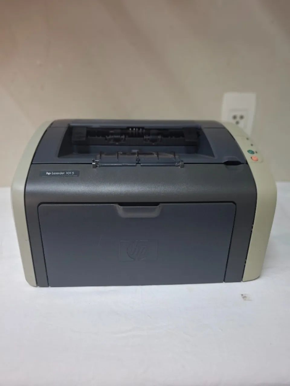 vendo impressora hp laser jet 1015 com toner cheio em otimo estado de conservaçao e funcio - Foto 6