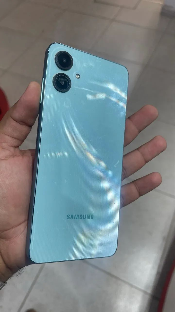 Vendo celular Samsung A06 - Foto 2