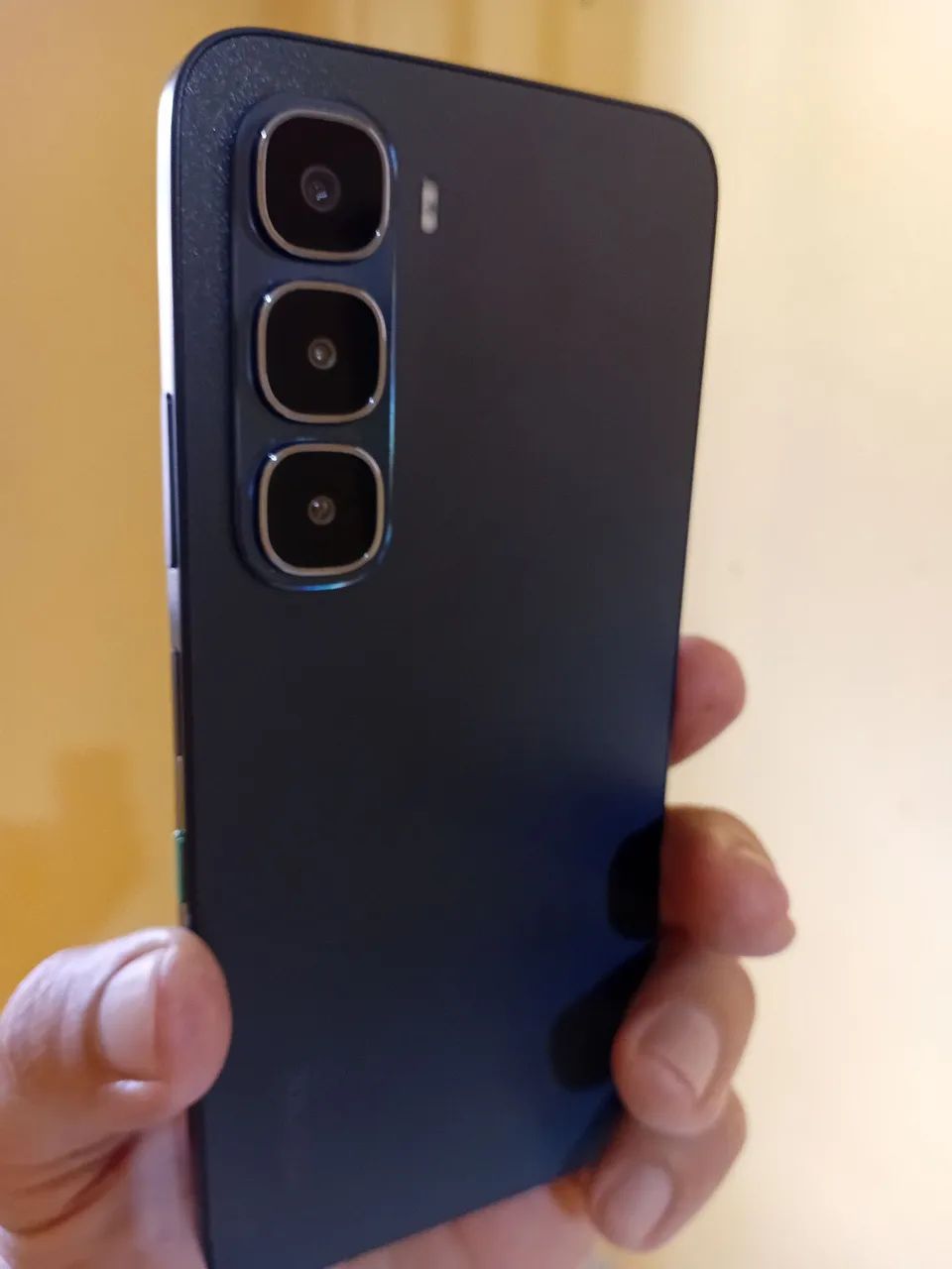 INFINIX HOT 60I 400 REAIS 