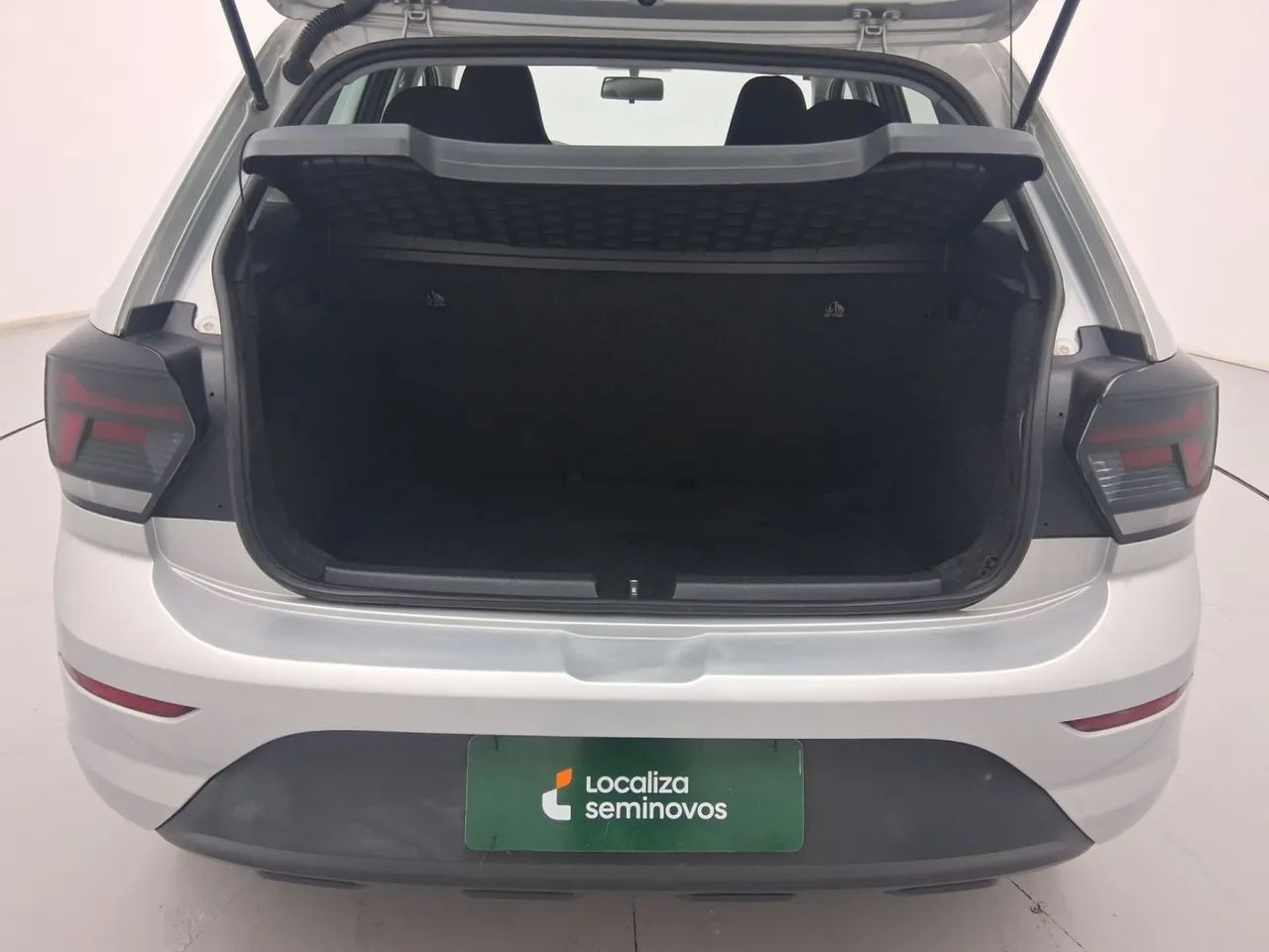 Volkswagen Polo Track 1.0 Flex 12V 5p, foto 9 de 18