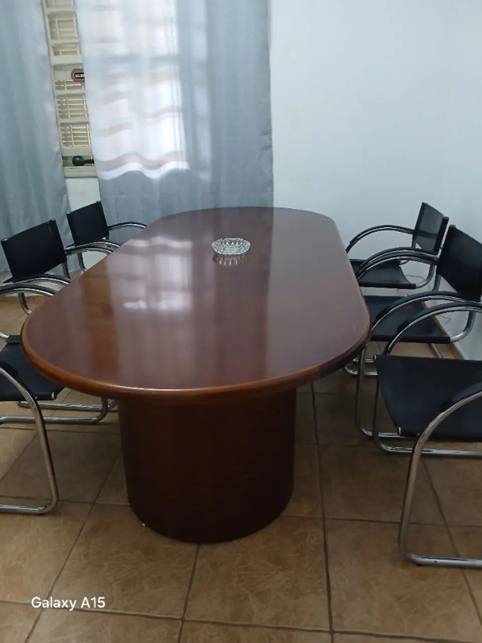 Mesa de reunião para escritório com 6 cadeiras - Foto 2