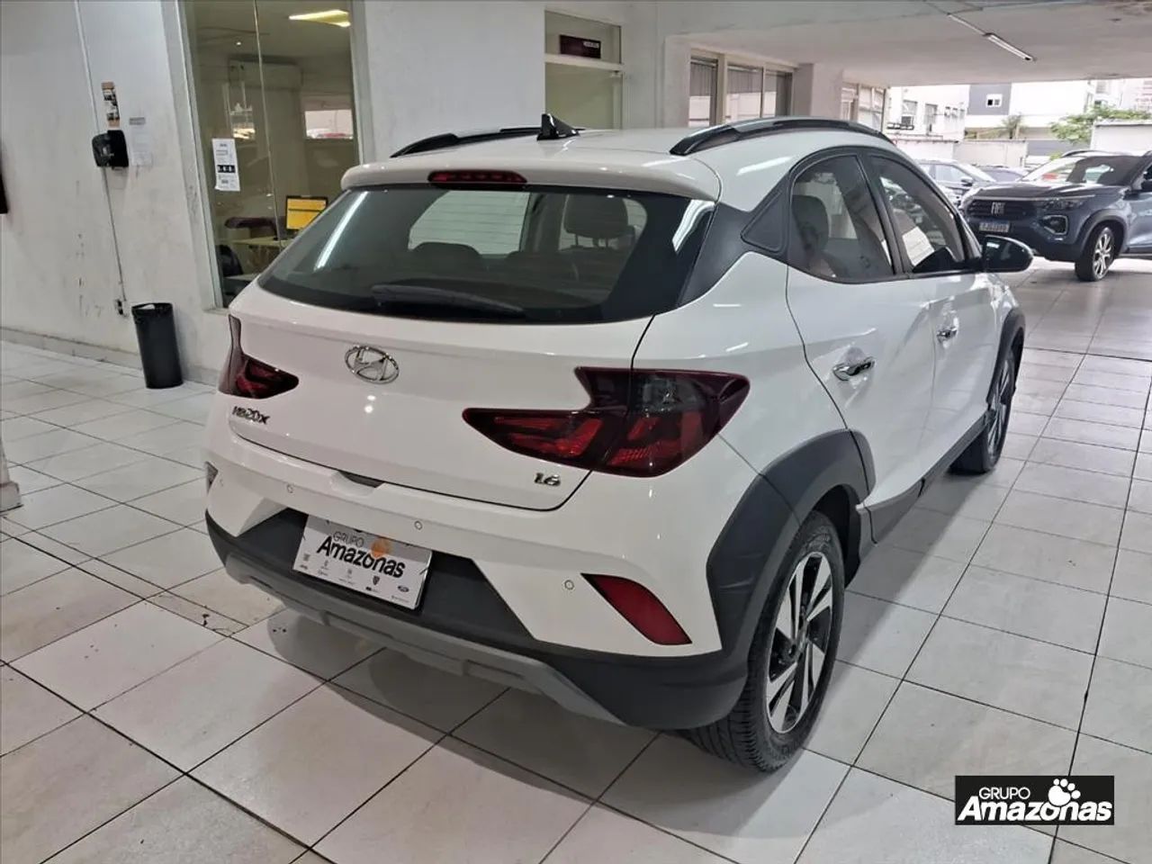 Hyundai HB20X Diamond 1.6 Flex 16V Aut., foto 4 de 20