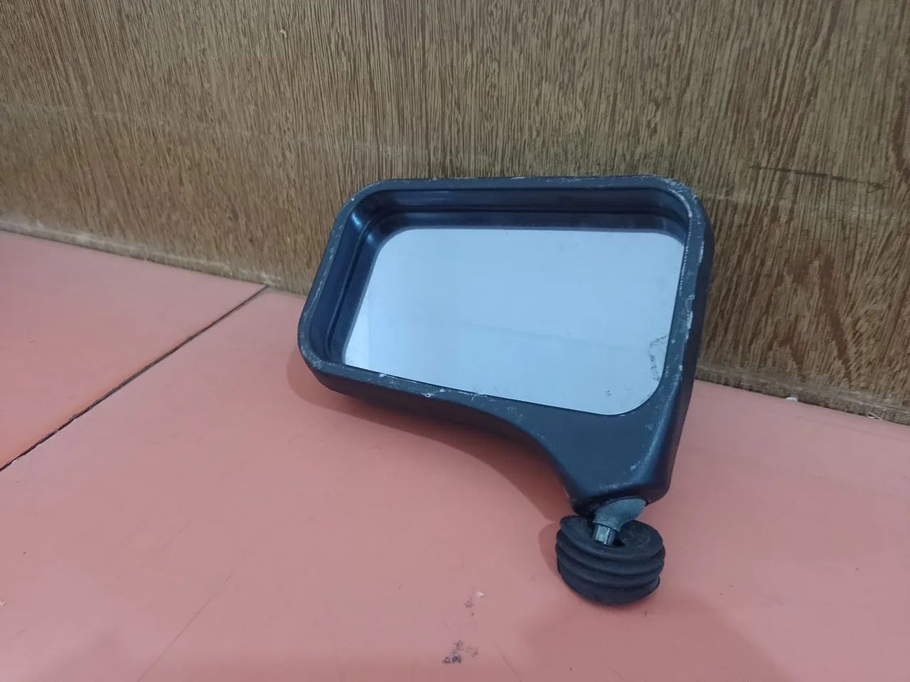 Retrovisor esquerdo
