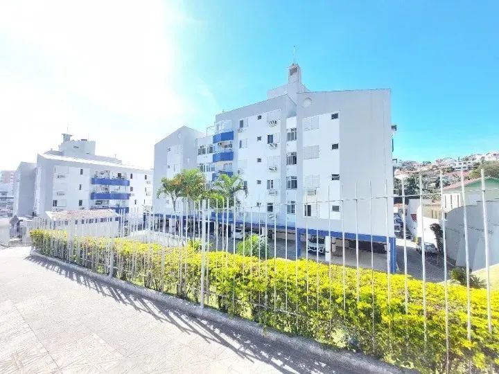 Apartamento à venda com 2 quartos sendo 1 suíte no Abraão - Florianópolis - SC - Foto 3