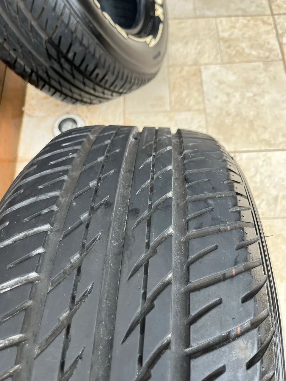 Pneus hankook dynamic 255/60 aro 15 - Foto 3
