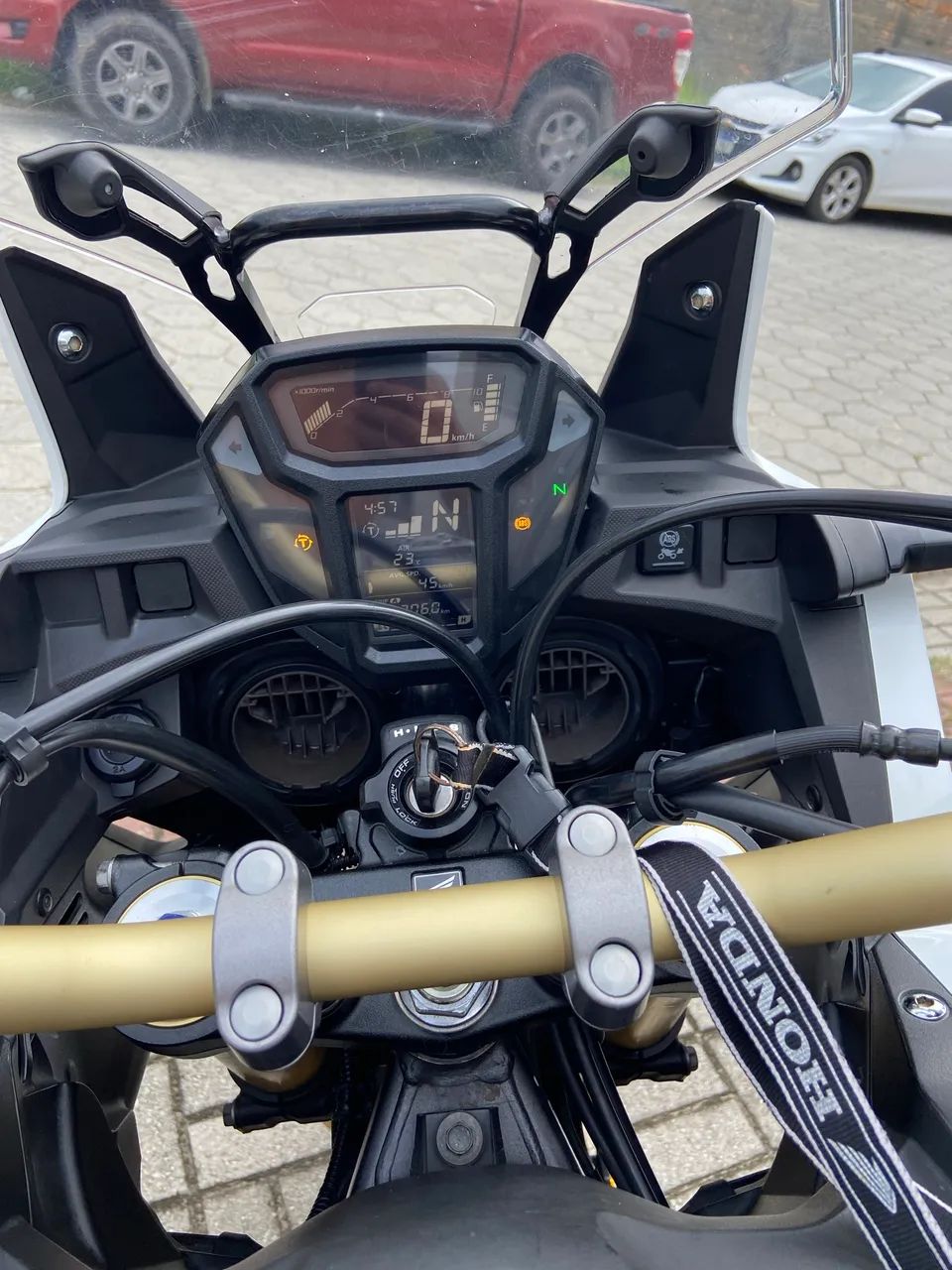 Africa Twin muito nova  - Foto 5
