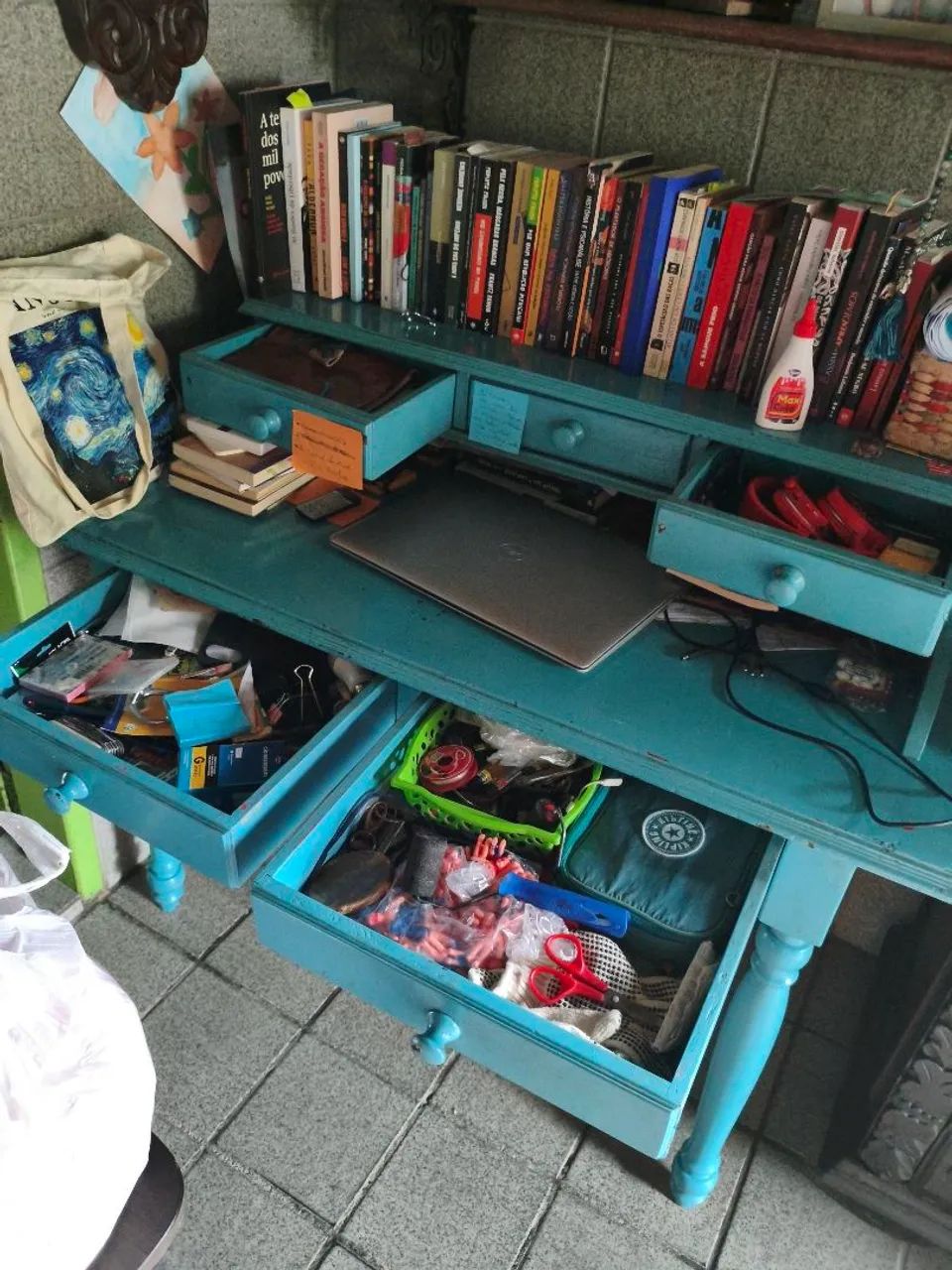 Escrivaninha madeira 