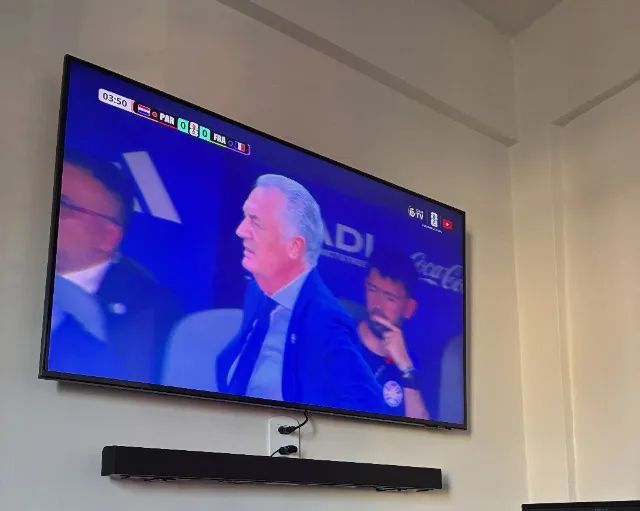 Smart TV Samsung QEF1 50" QLED 4K