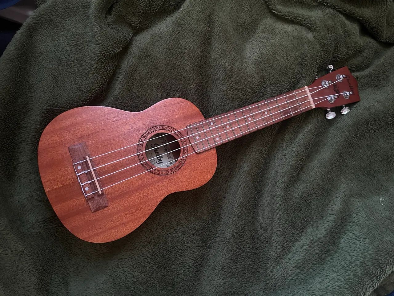 Ukulele Shelby