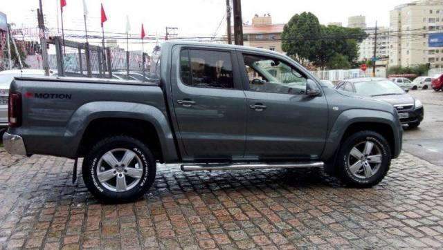 VOLKSWAGEN AMAROK CD HIGHLINE 4MOTION 2.0 BI-TDI AT Cinza 2016/2017 - Foto 7