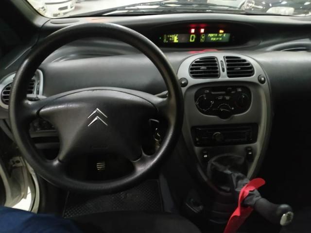 CITROEN XSARA PICASSO GLX 1.6 16v(Flex) 4p 2011 - Foto 8