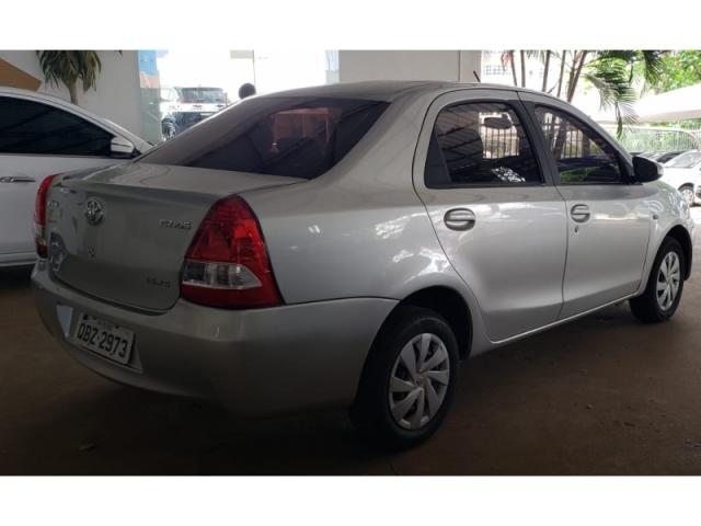 TOYOTA ETIOS 1.5 XS SEDAN 16V FLEX 4P 2016 - Foto 4
