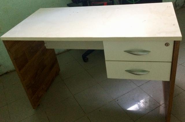Mesa para escritório