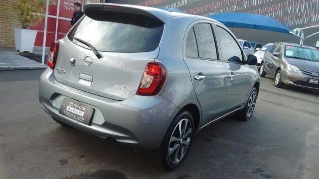 NISSAN MARCH SL 1.6 16V FLEXSTART Cinza 2015/2016 - Foto 4