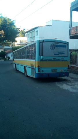 Vendo Ônibus Semi Rodoviário - Foto 6