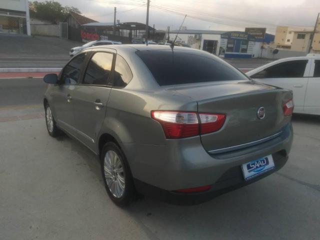 Fiat Siena Essence 1.6 - Foto 4