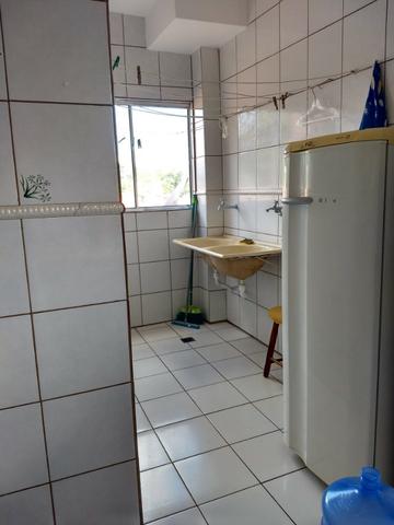 Apart.mobiliado e decorado com excelente localização - Foto 6