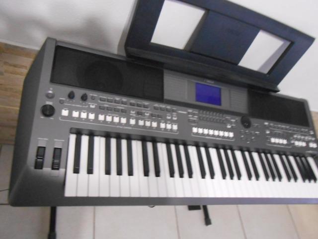 Teclado Yamaha PSR S670 - Foto 5