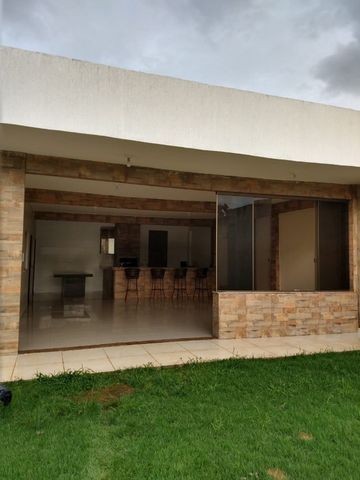 Òtimo sobrado com 5 quartos,2 suítes,closet,em lote de 750m² !!! - Foto 18
