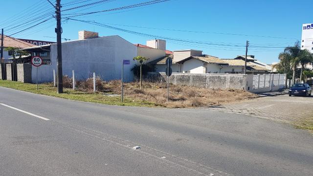 Terreno Quadra do mar - R$100.000,00