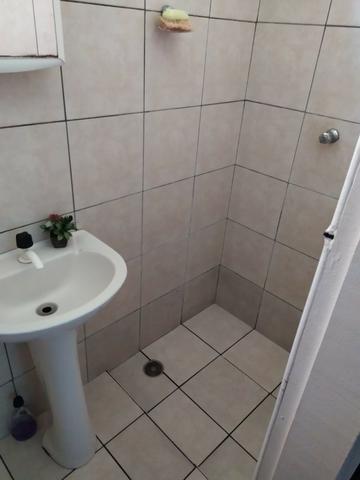 Vendo duas Casas no mesmo terreno, com entradas independentes, Òtimo Preço! - Foto 8
