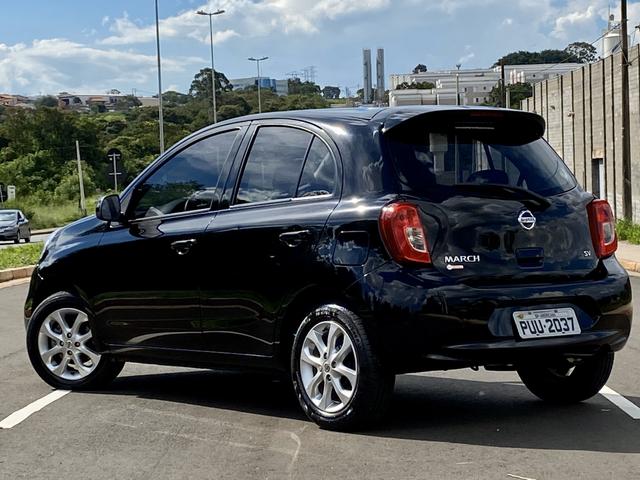 Nissan March 1.0 SV 12V