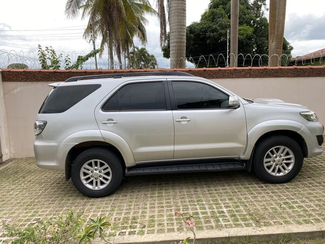 Hilux SW4 3.0 aut 4x4 diesel 2012 abaixo da fipe!! - Foto 5