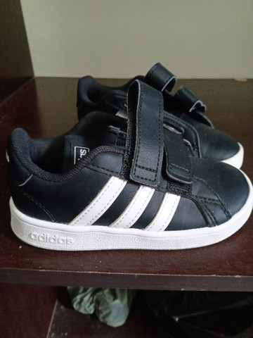 fotos de sapato da adidas