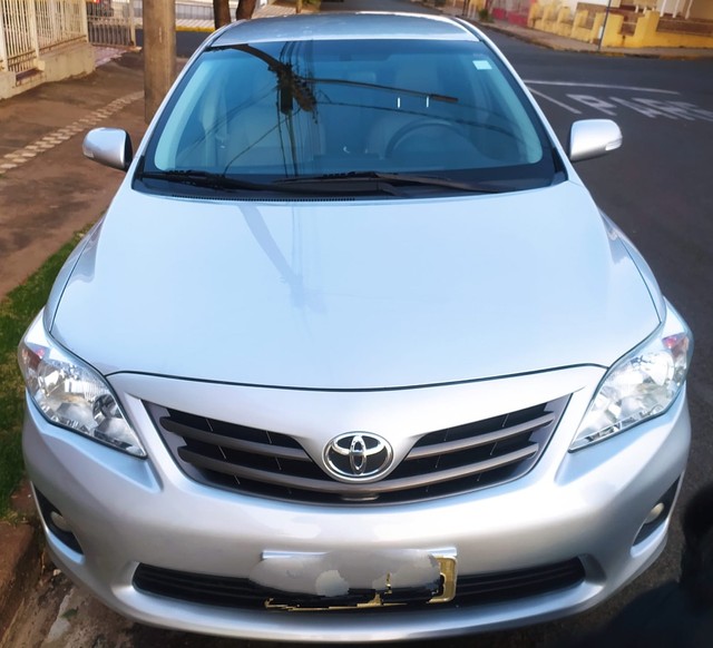 VENDO COROLLA XEI 2011/2012 COMPLETO
