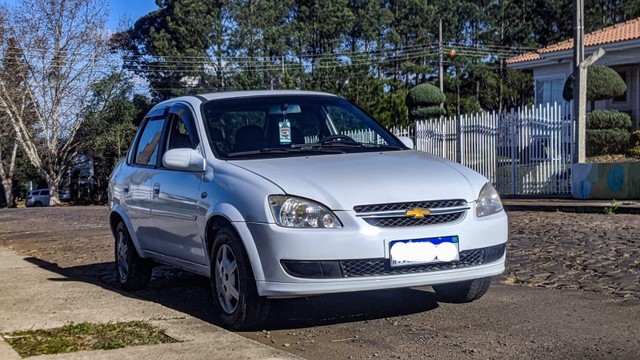 VENDO CHEVROLET CLASSIC 1.0 FLEX COM APENAS 105 MIL KM ABAIXO DA FIPE