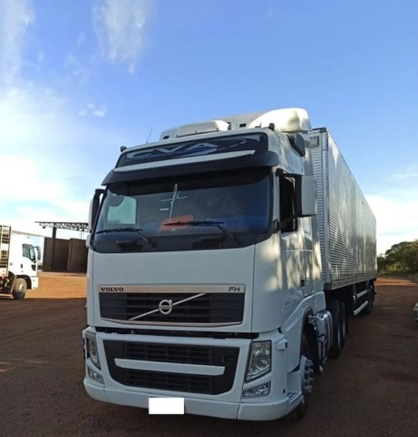 CAMINHÃO VOLVO FH 460 6X2